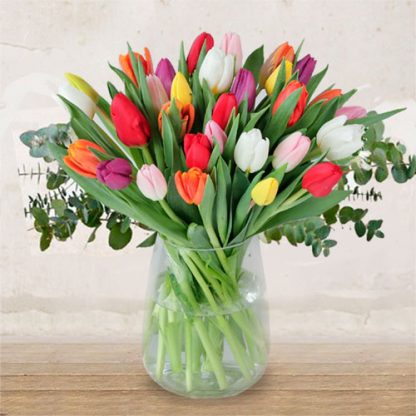 mazzo_tulipani_fiori_verona_consegna_fiorista_fioraio_fioreria_verona_bouquet_invio_spedire_ordina_consegna_fiorista_fioraio_tulipani copia