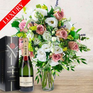 Luxury Flowers “Imperial” & Champagne Moët & Chandon