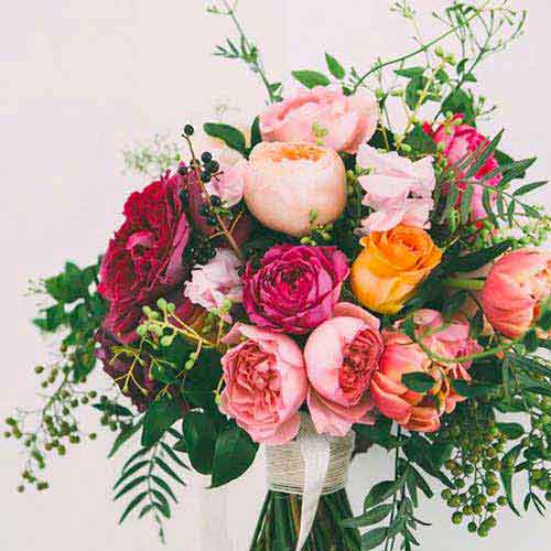 Send a beautiful bouquet of flowers in verona from local florist